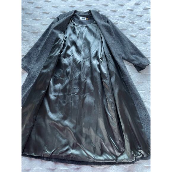 🔥Vintage MJ Seattle USA Made 100% Merino Wool Belted Classic Overcoat Size 6P - Picture 7 of 16